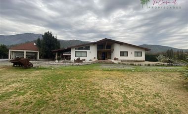 Casa- parcela de 5D/6B +quincho+bodega+piscina en Naltahua