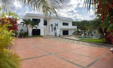 C013 - Alquiler Casa en Puerto Azul 1000 Mts - 4 dormitorios - Arrienda Vía a la Costa - Guayaquil