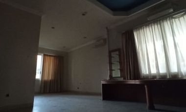Rumah DISEWAKAN Dharmahusada Indah Elit Dkt Kertajaya Manyar
