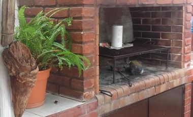 Excelente Propiedad Casa al Frente 4 ambientes Zona Billinghurst