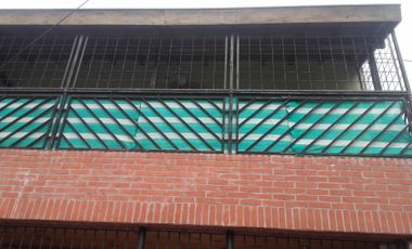 Excelente Propiedad Casa al Frente 4 ambientes Zona Billinghurst