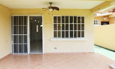 ALQUILER DE CASA EN ALBROOK VACIA