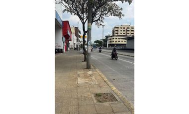 ALQUILA LOCAL PARA ESTRENAR EN LA ZONA COMERCIAL DE LA CALLE 5