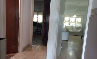 Chalet 4 ambientes/ Barrio Chauvin