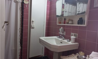 Chalet 4 ambientes/ Barrio Chauvin