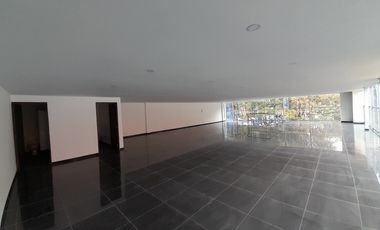 edificio en arriendo en santa barbara. Cod A243