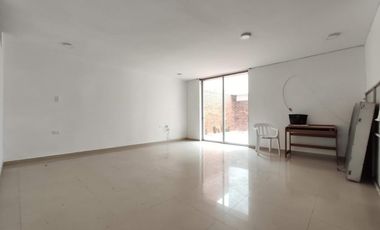 casa en venta en la riviera. Cod V17163