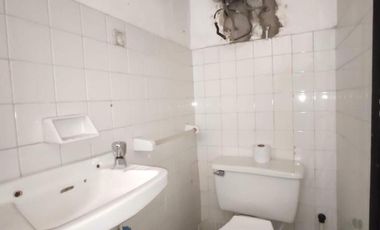 casa en venta en la riviera. Cod V17163