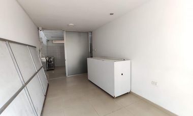 casa en venta en la riviera. Cod V17163