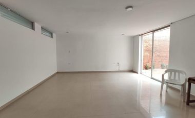 casa en venta en la riviera. Cod V17163