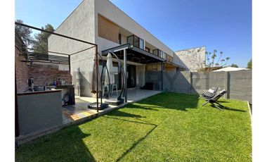 SE VENDE TOWNHOUSE EN PEÑALOLEN