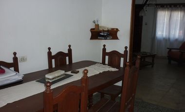 HERMOSO CHALET 4 AMBIENTES