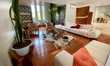 Exclusiva residencia de lujo en venta en El Cielo Country Club