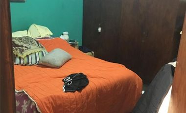 Venta PH al fondo de 3 Ambientes en Moron
