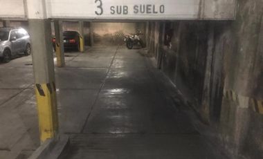 VaqueraPropiedades vende cochera en La Lucila.