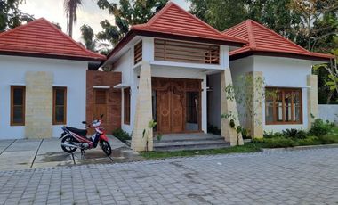 VILLA FULL FURNISHED DI MAGELANG, 12 MENIT KE CANDI BOROBUDUR
