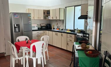 VENTA CASA EN CONJUNTO CAMPESTRE CON APARTAMENTO INDEPENDIENTE. PIEDECUESTA. PARCELA 1572 m2. Cod V8960