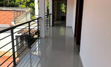 VENTA CASA EN CONJUNTO CAMPESTRE CON APARTAMENTO INDEPENDIENTE. PIEDECUESTA. PARCELA 1572 m2. Cod V8960