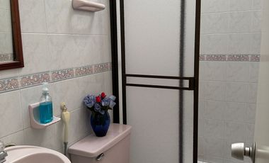 VENTA CASA EN CONJUNTO CAMPESTRE CON APARTAMENTO INDEPENDIENTE. PIEDECUESTA. PARCELA 1572 m2. Cod V8960