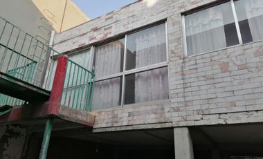 VENTA DE CASA EN AV. CANAL DE CHURUBUSCO