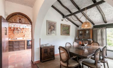 casa en venta en la calera. Cod V9446