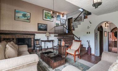 casa en venta en la calera. Cod V9446