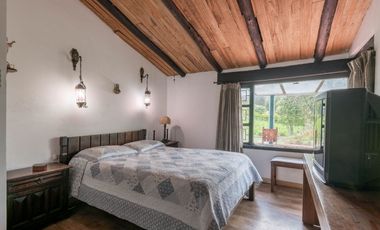 casa en venta en la calera. Cod V9446