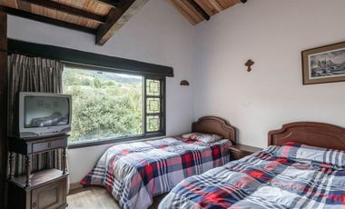 casa en venta en la calera. Cod V9446