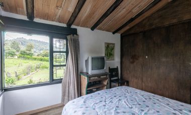 casa en venta en la calera. Cod V9446