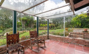 casa en venta en la calera. Cod V9446