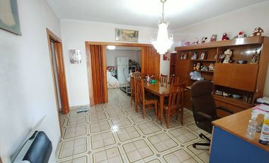 Casa para 2 Familias en venta en Monte Chingolo