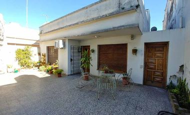 Casa para 2 Familias en venta en Monte Chingolo