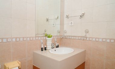 Apartemen Hampton Park