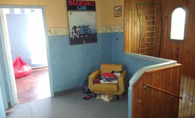 Venta casa 2 pisos 6 ambientes 4 dormitorios doble cochera pileta en San Antonio de Padua