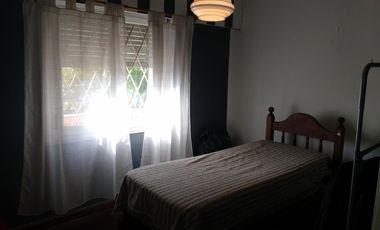 Venta casa 2 pisos 6 ambientes 4 dormitorios doble cochera pileta en San Antonio de Padua