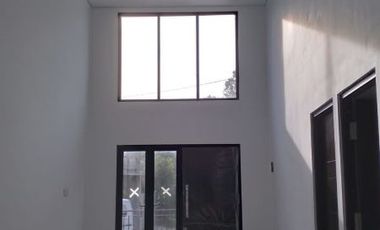 Dijual Rumah Nusaloka BSD City Blok H Lokasi Strategis Di Depan Taman