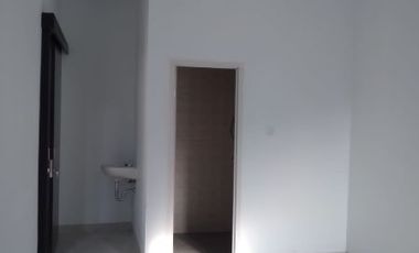 Dijual Rumah Nusaloka BSD City Blok H Lokasi Strategis Di Depan Taman