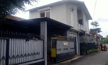 Rumah Kost Siap Huni 2 Lantai Dekat Alun-Alun Kota Batu