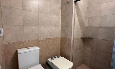 Excelente tres ambientes de categoría en venta