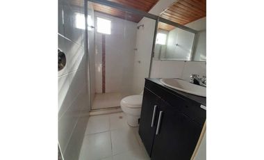 SE ARRIENDA CASA BARRIO LOS CORTIJOS USO RESIDENCIAL - COMERCIAL