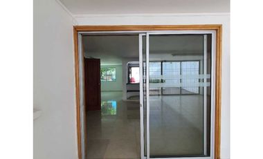 SE ARRIENDA CASA BARRIO LOS CORTIJOS USO RESIDENCIAL - COMERCIAL