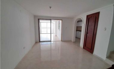 SE ARRIENDA CASA BARRIO LOS CORTIJOS USO RESIDENCIAL - COMERCIAL