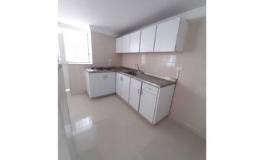 SE ARRIENDA CASA BARRIO LOS CORTIJOS USO RESIDENCIAL - COMERCIAL