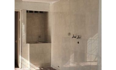 SE ARRIENDA CASA BARRIO LOS CORTIJOS USO RESIDENCIAL - COMERCIAL