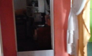 LATORRE PROP. VENDE CASA DE 3 AMBIENTES C/ LOCAL Y DUPLEX AL FONDO -