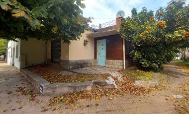 Casa en venta en Quilmes Este