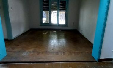 Casa en venta en Quilmes Este