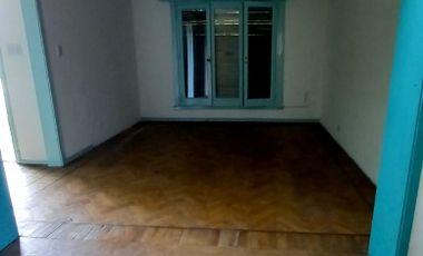 Casa en venta en Quilmes Este