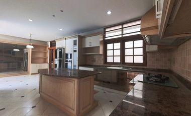 Rumah Jl Sekolah Duta, Pondok Indah, Jakarta Selatan