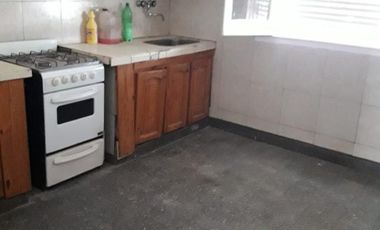 Casa con Departamento en venta en Quilmes Norte